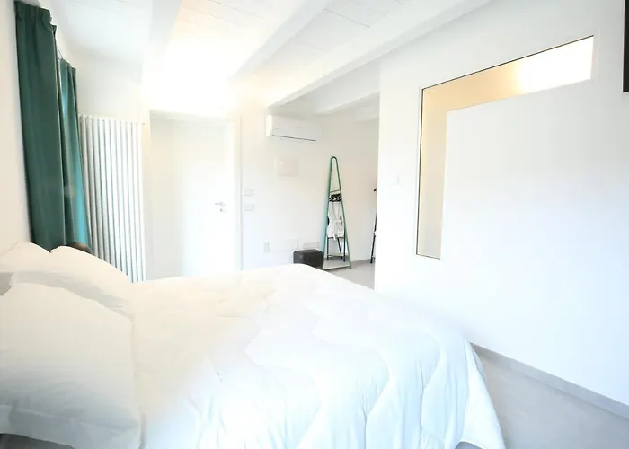 Agatopisto Animo Salmastro