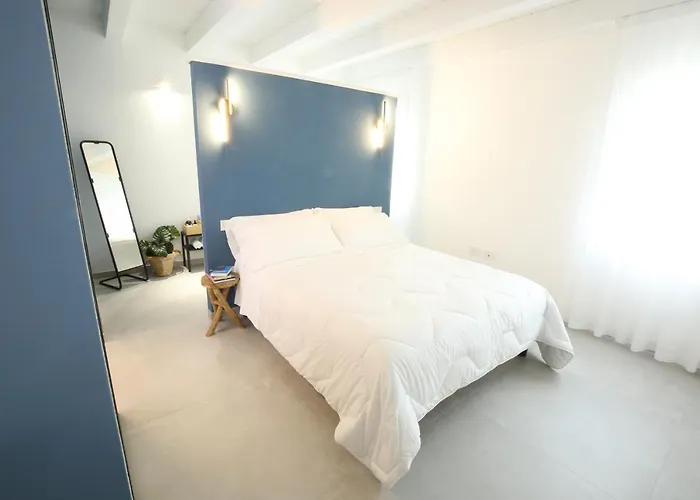 Agatopisto Animo Salmastro 3* קומאקיו