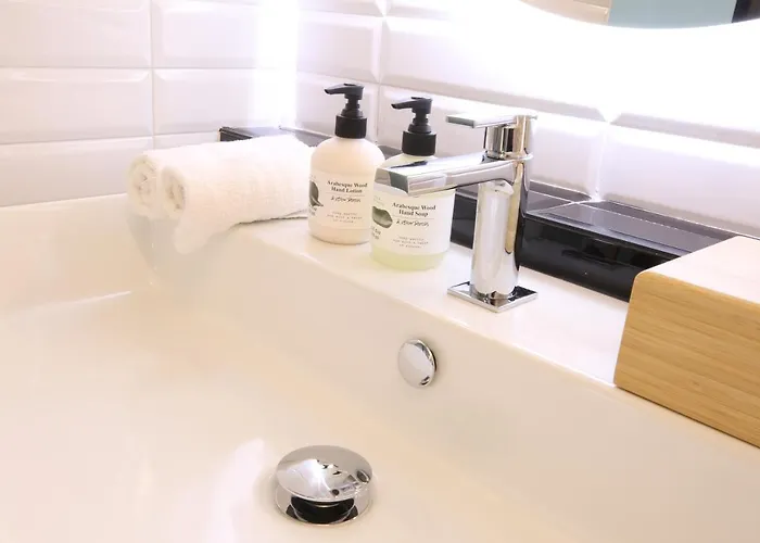 Agatopisto Animo Salmastro לינה וארוחת בוקר