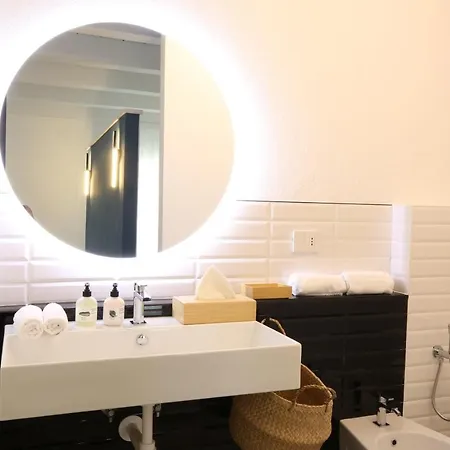 Agatopisto Animo Salmastro Комаккьо